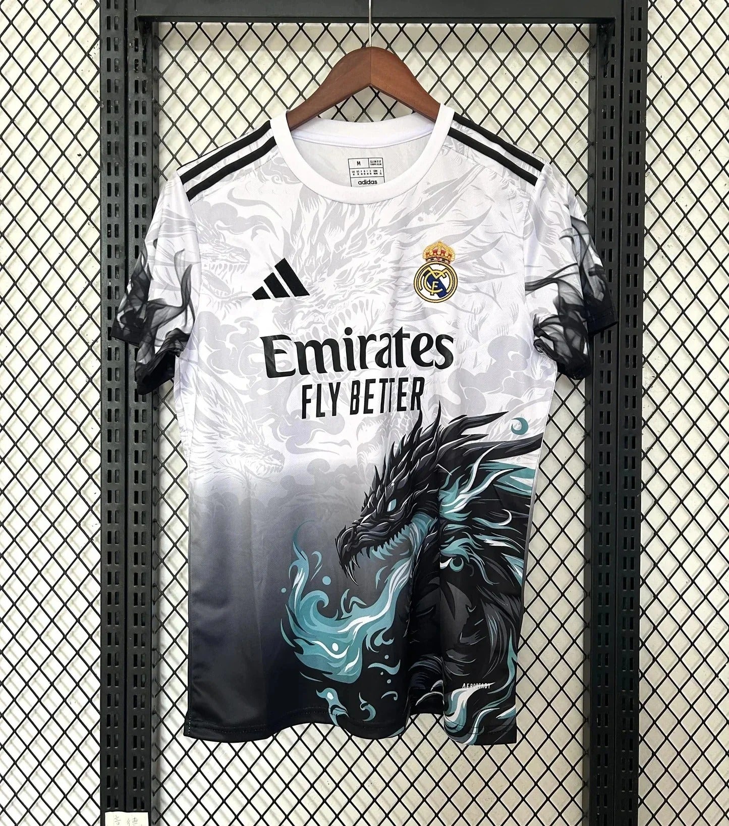 Real Madrid "Legendary" special kit
